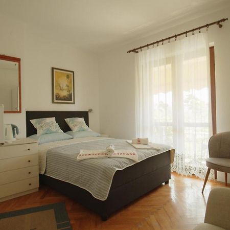 Hotel Vila Karolina Rovinj Exterior foto